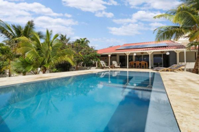 Villa Di Dos Kas with a refreshing private pool